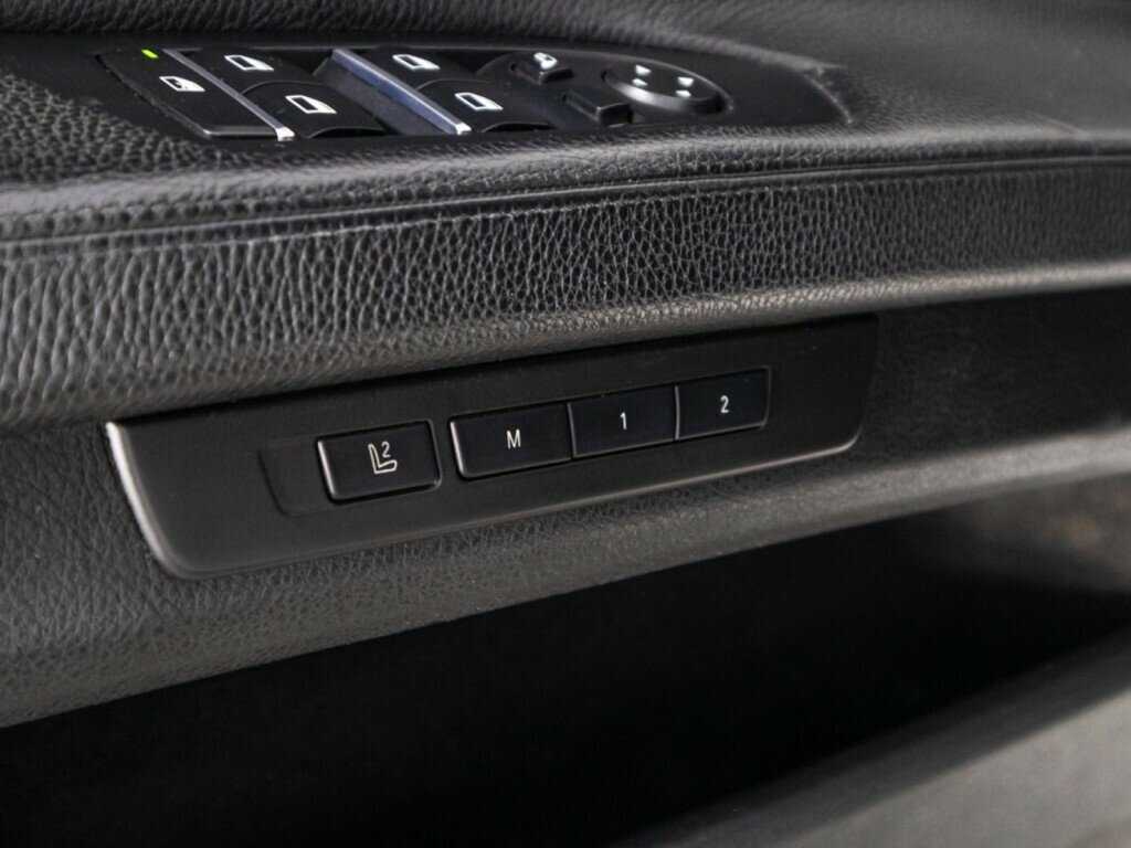 Купить BMW 7 серии 740d xDrive, 2012, 290 921 км, фото №16