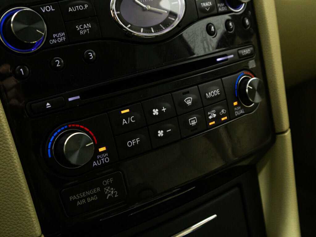 Купить Infiniti FX35, 2008, 305 173 км, фото №17