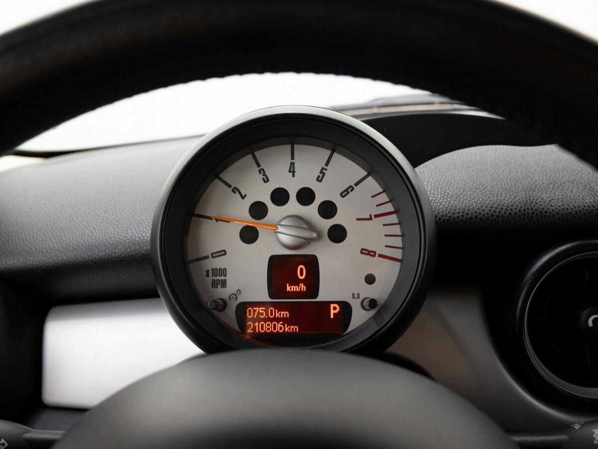 Купить Mini Hatch One, 2011, 210 805 км, фото №14