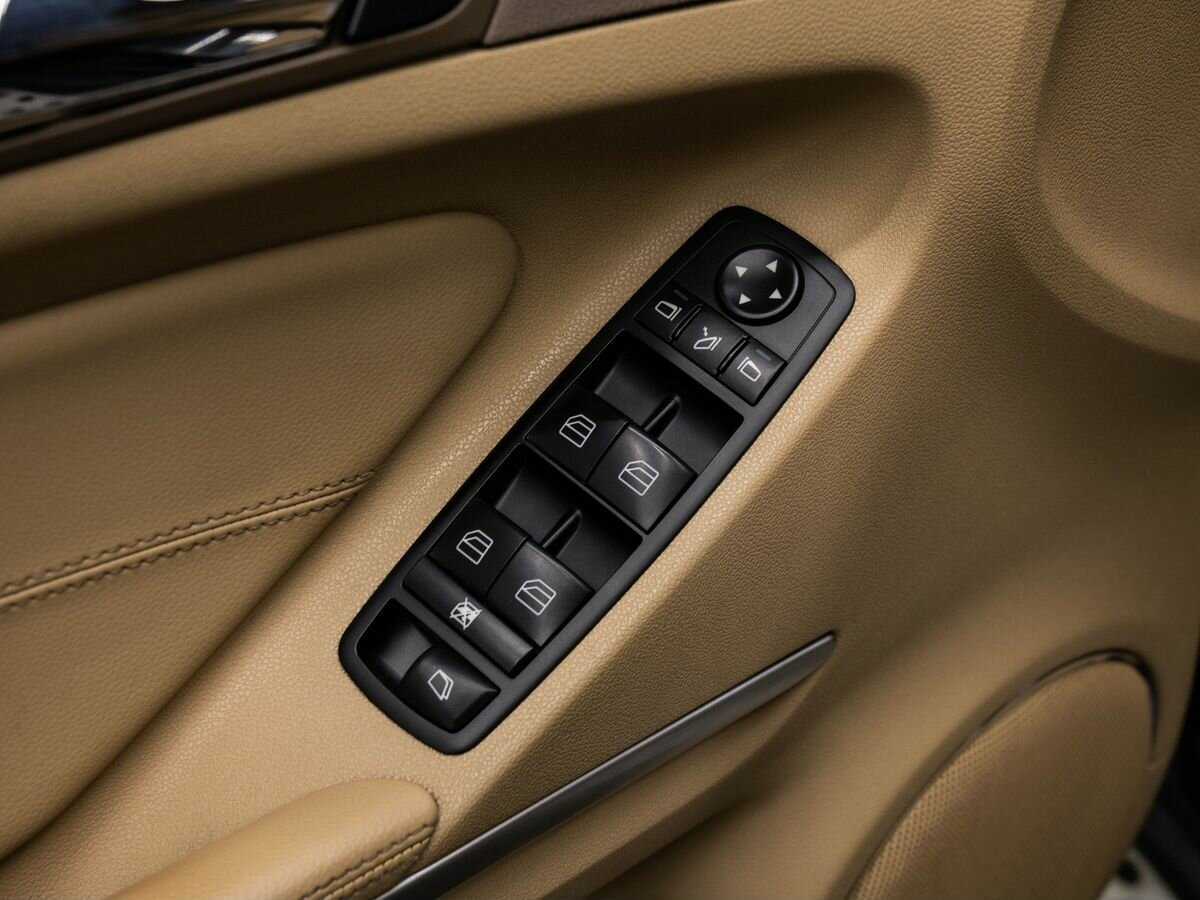 Купить Mercedes-Benz GL-Класс 350, 2011, 307 838 км, фото №19