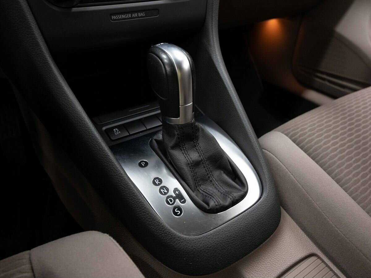 Купить Volkswagen Golf, 2011, 178 885 км, фото №19