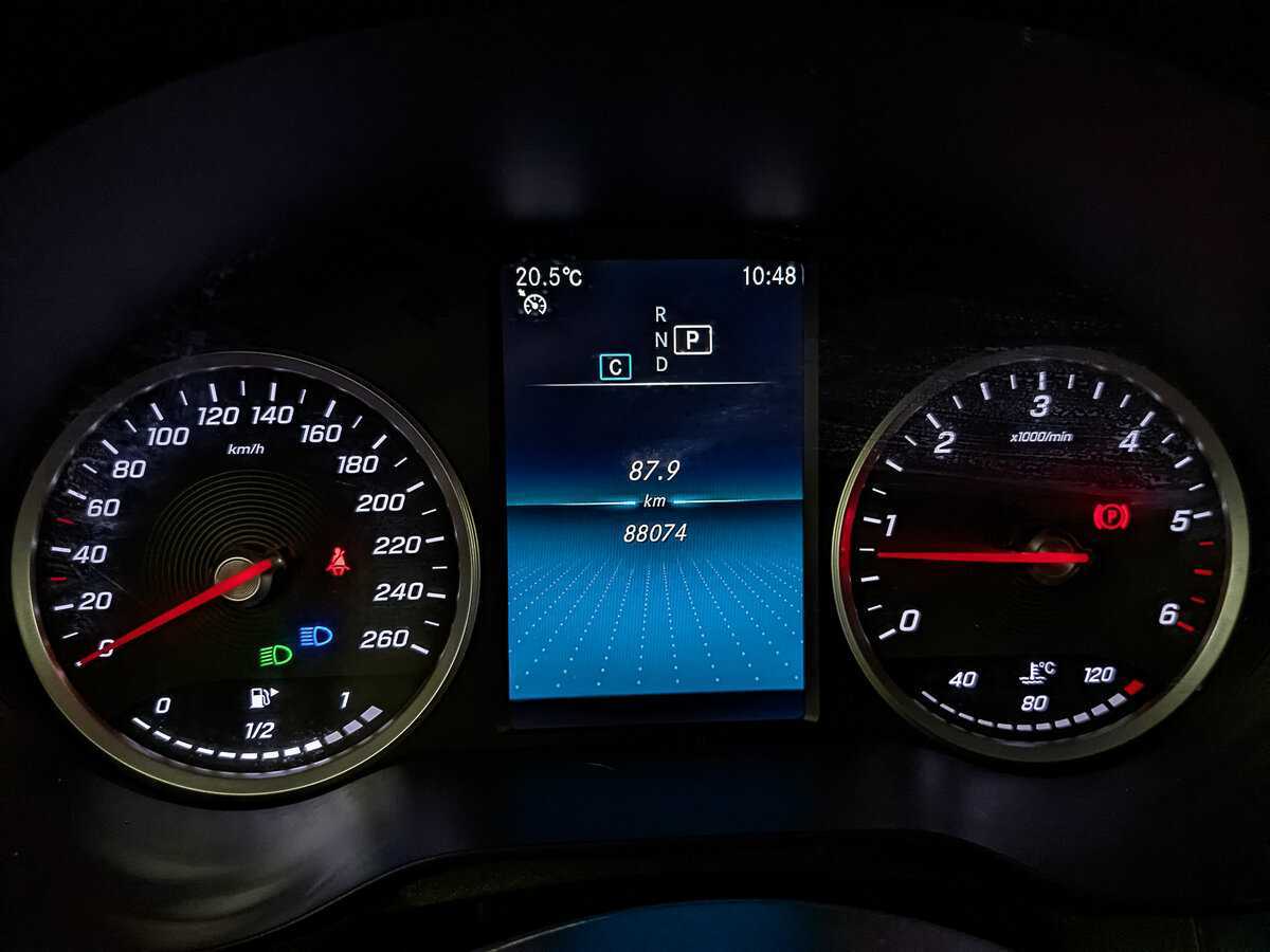 Купить Mercedes-Benz GLC 300 d, 2020, 88 066 км, фото №16