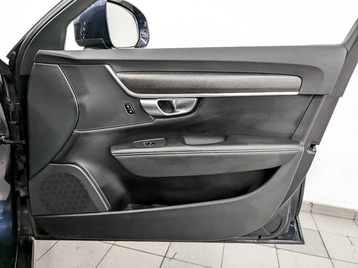 Купить Volvo V90 Cross Country, 2017, 115 000 км, фото №25