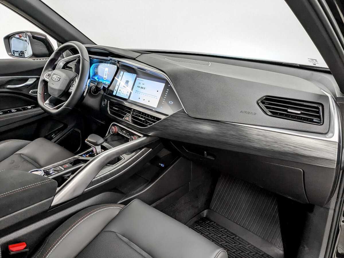 Купить Geely Tugella, 2024, 3 872 км, фото №11