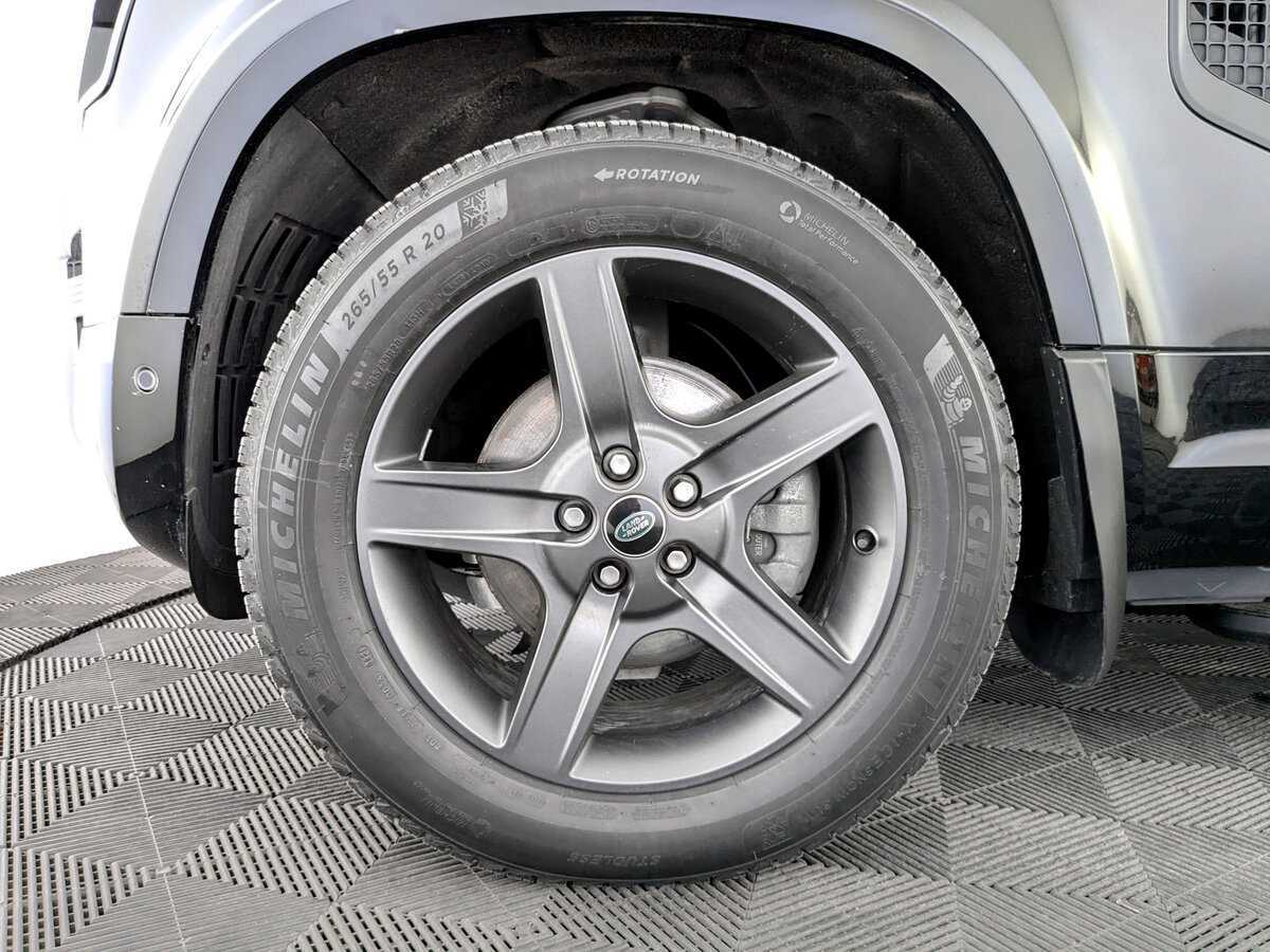 Купить Land Rover Defender 110, 2021, 61 571 км, фото №18