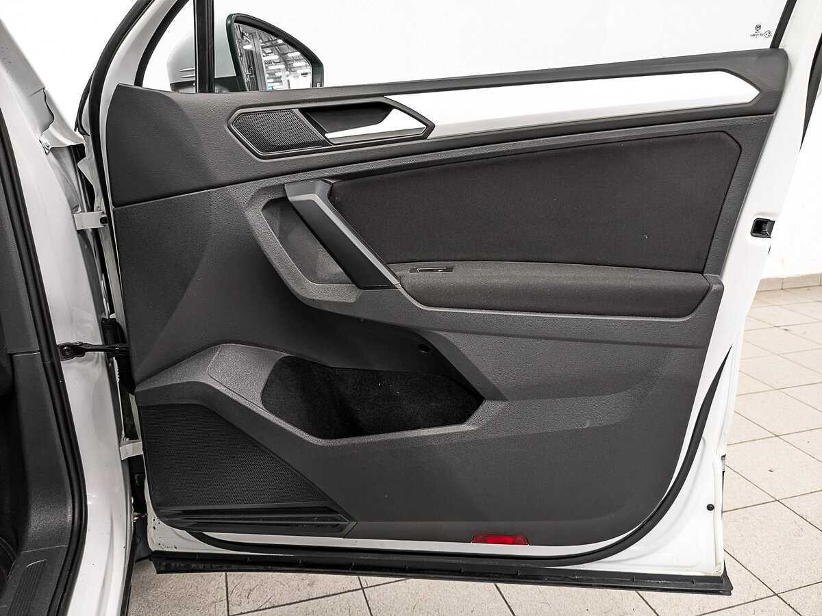 Купить Volkswagen Tiguan, 2021, 142 432 км, фото №25