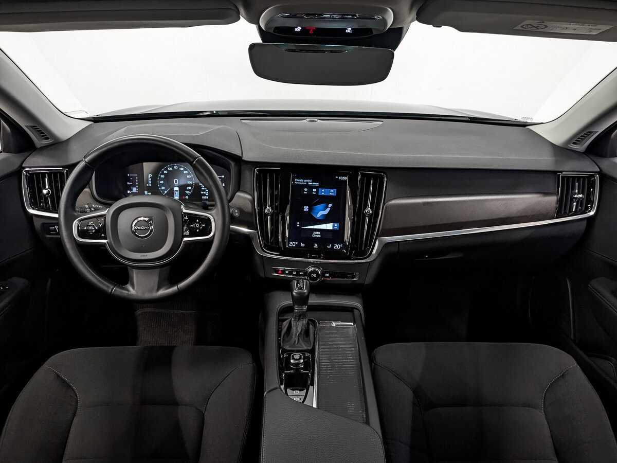 Купить Volvo V90 Cross Country, 2019, 48 092 км, фото №12