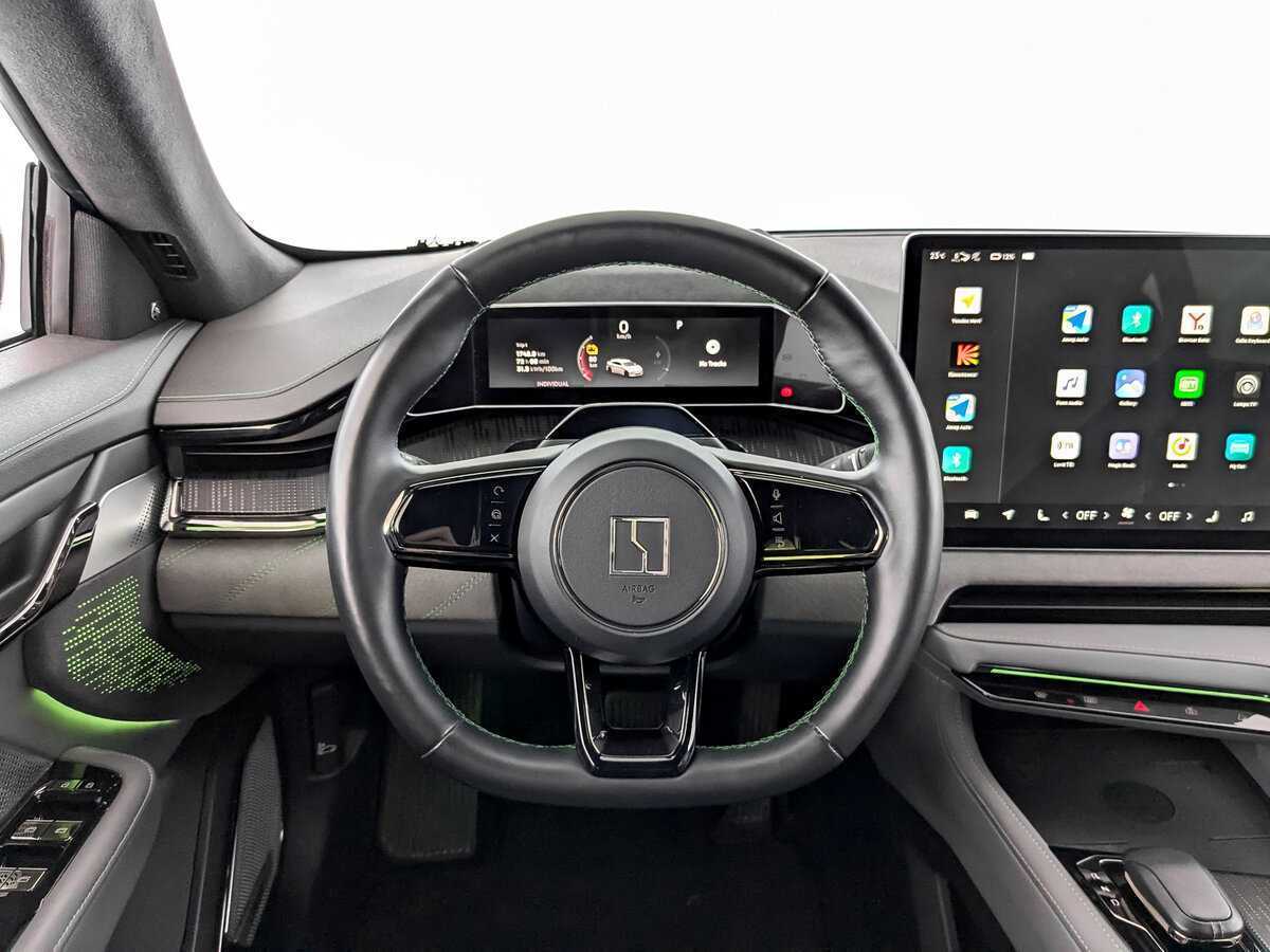 Купить Zeekr 001 100 kWh, 2022, 24 636 км, фото №22