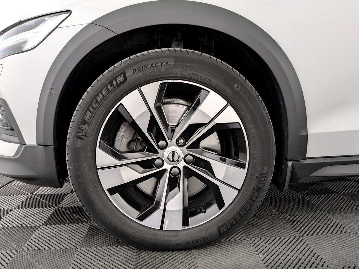 Купить Volvo V60 Cross Country, 2021, 49 372 км, фото №18