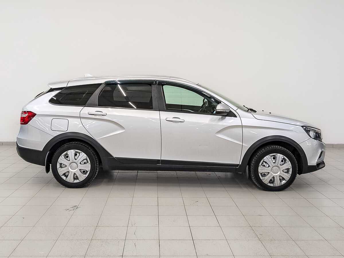 Купить Lada (ВАЗ) Vesta SW Cross, 2018, 127 132 км, фото №4