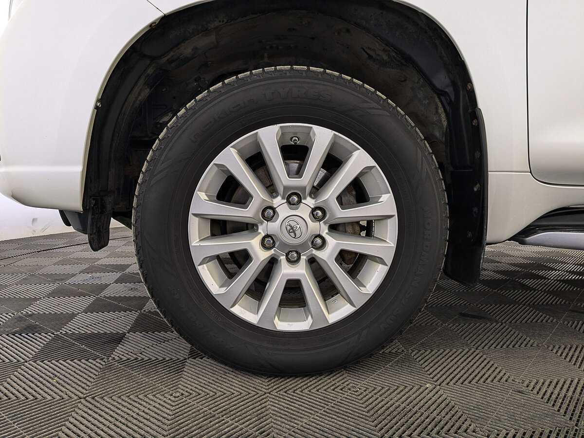 Купить Toyota Land Cruiser Prado, 2017, 108 731 км, фото №12