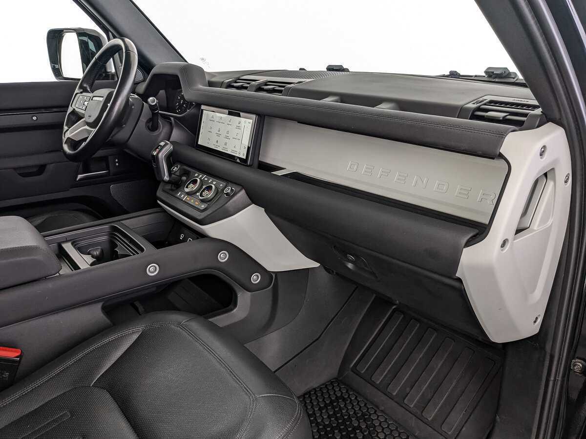 Купить Land Rover Defender 110, 2021, 64 672 км, фото №13