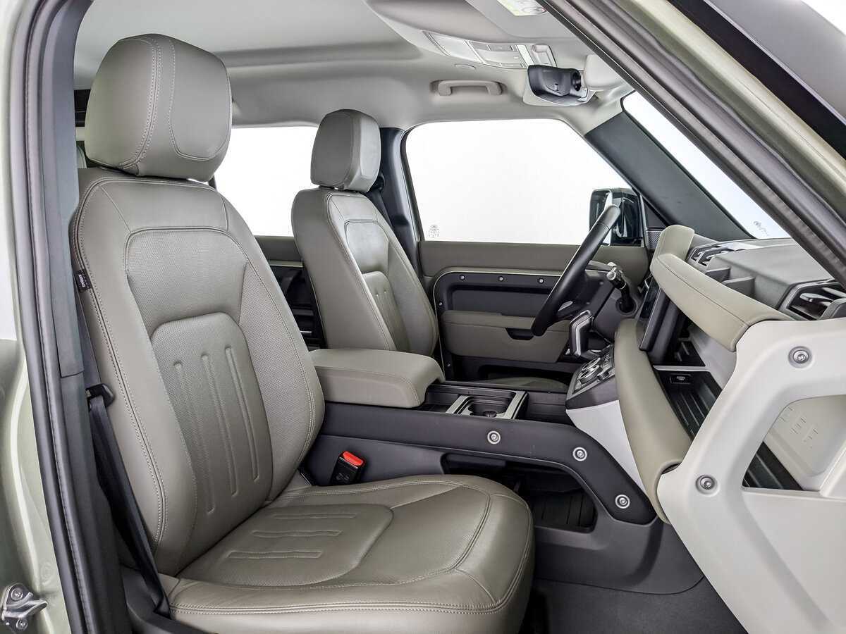 Купить Land Rover Defender 110, 2021, 66 300 км, фото №24