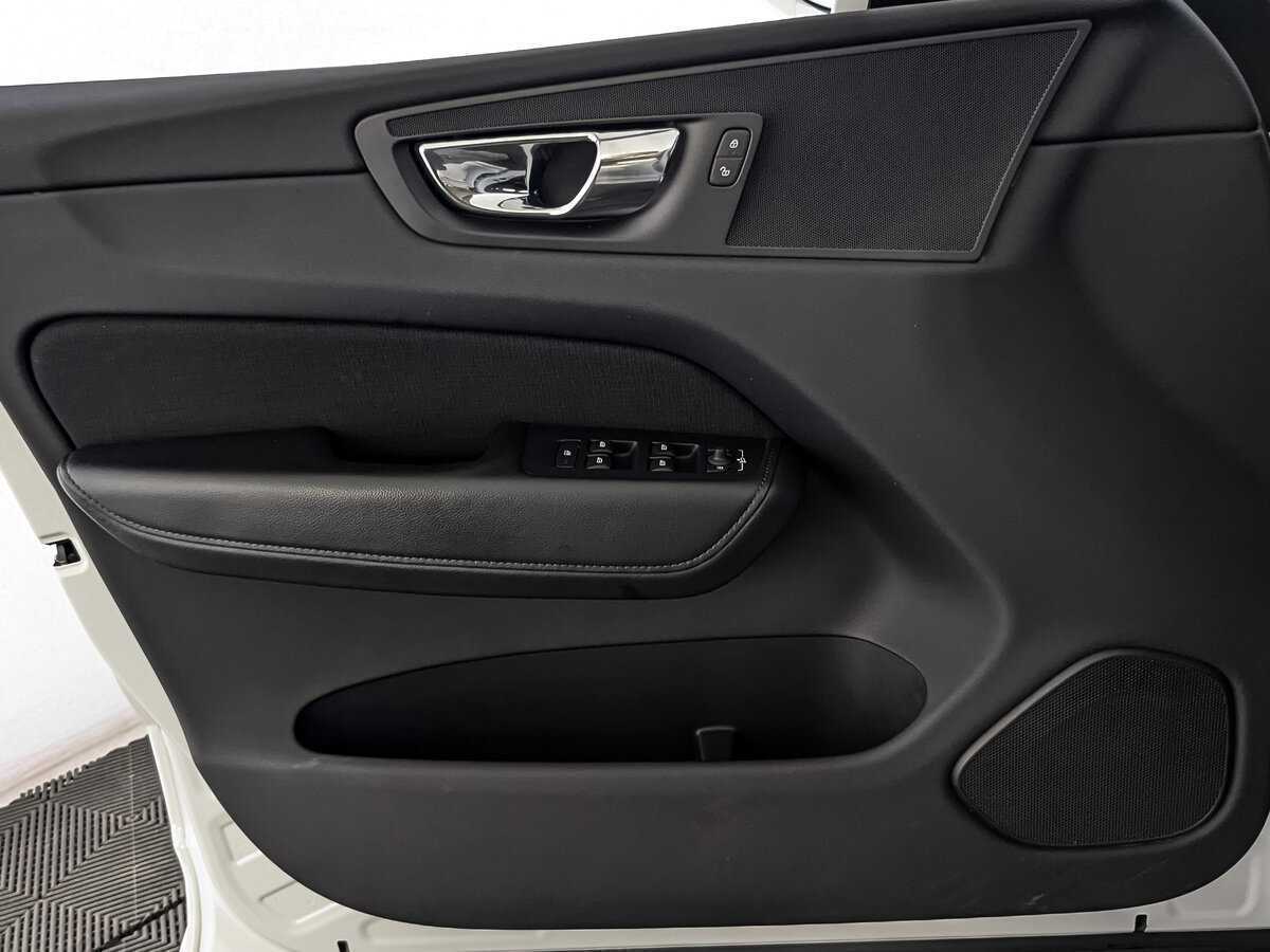 Купить Volvo XC60, 2018, 25 137 км, фото №17
