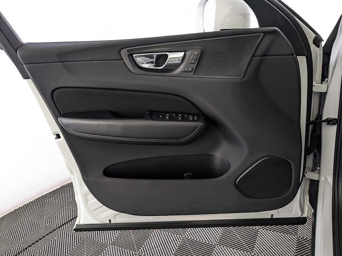 Купить Volvo XC60, 2019, 49 120 км, фото №19