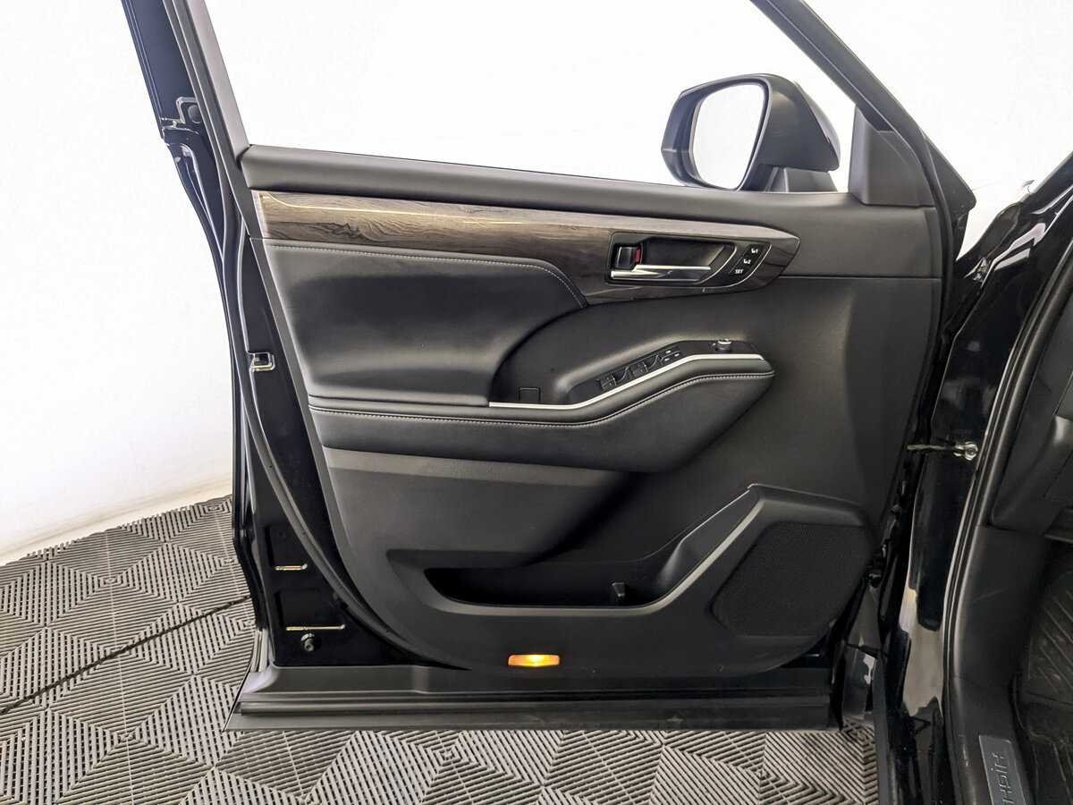 Купить Toyota Highlander, 2021, 97 000 км, фото №19
