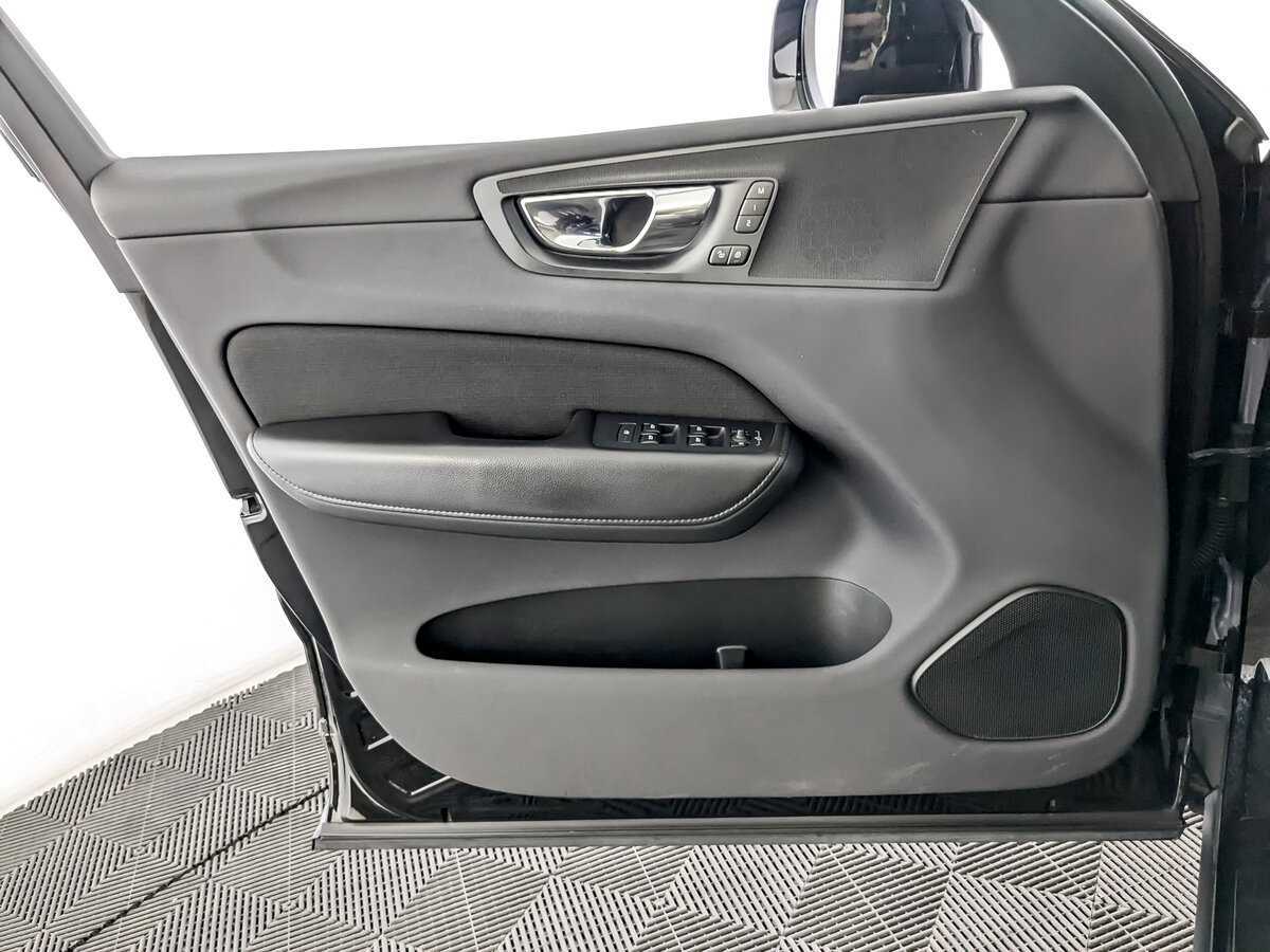 Купить Volvo XC60, 2020, 90 150 км, фото №17