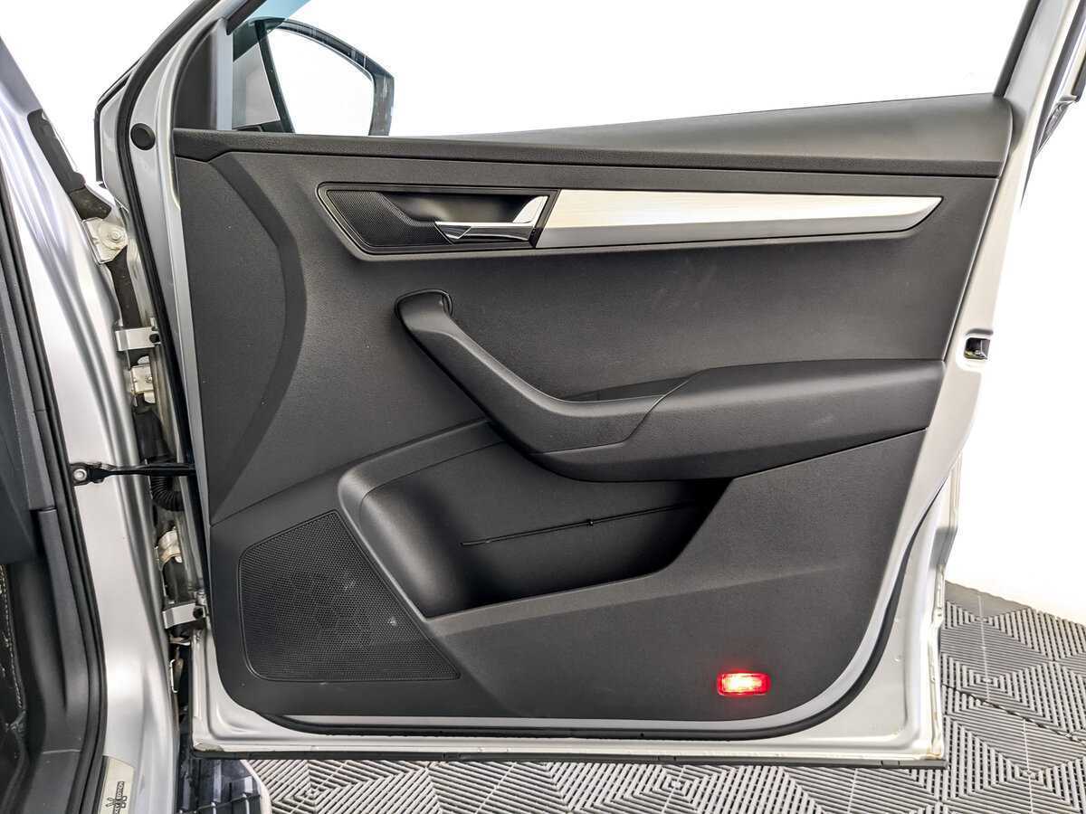 Купить Skoda Karoq DSG6, 2021, 59 757 км, фото №24