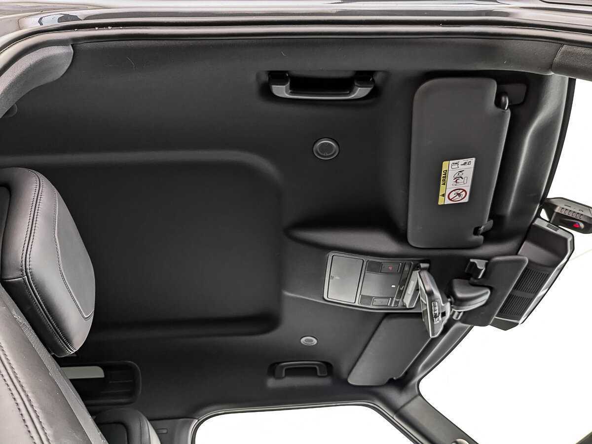 Купить Land Rover Defender 90, 2021, 52 800 км, фото №23