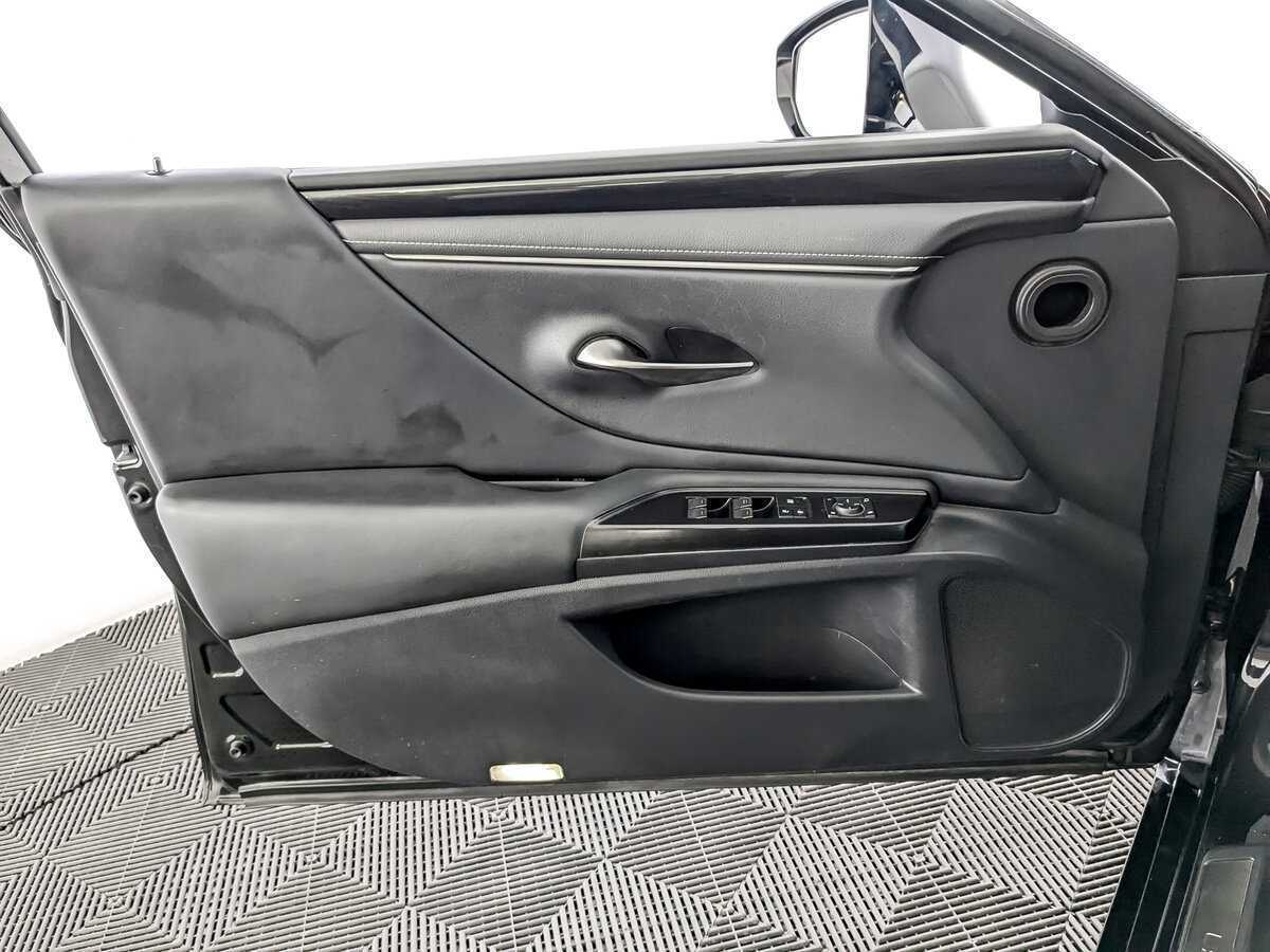 Купить Lexus ES 250, 2021, 52 110 км, фото №19