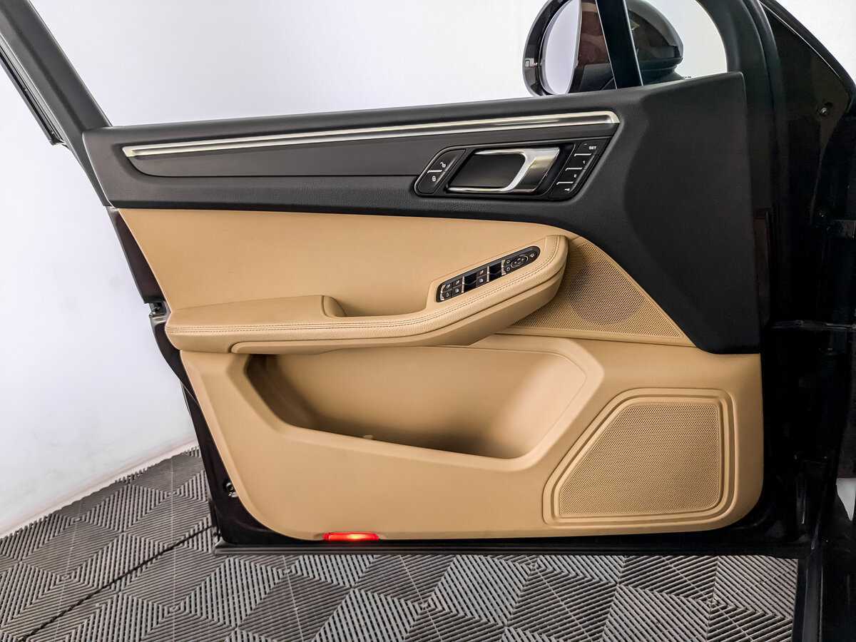 Купить Porsche Macan, 2018, 76 141 км, фото №18