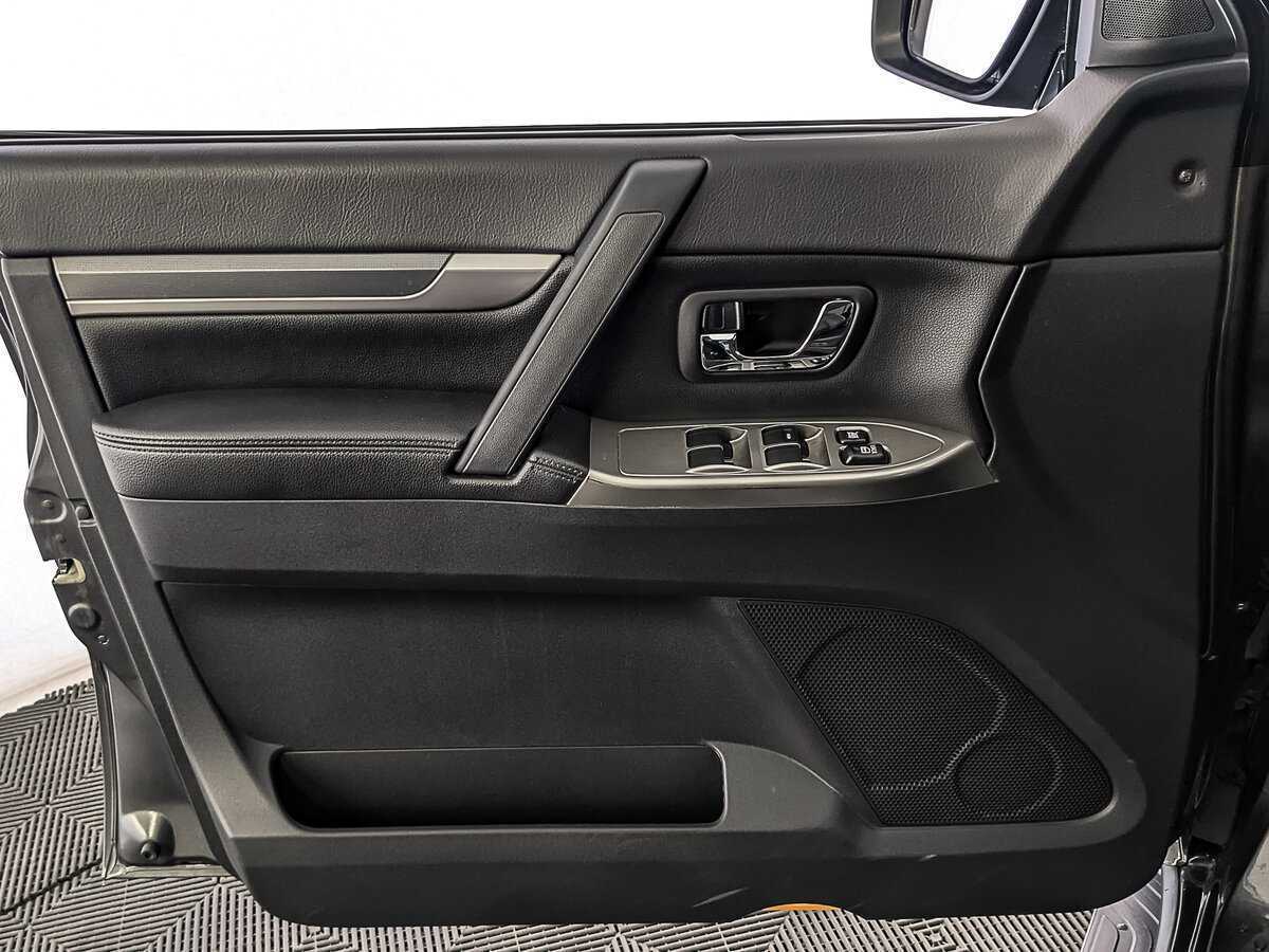 Купить Mitsubishi Pajero, 2018, 83 056 км, фото №19