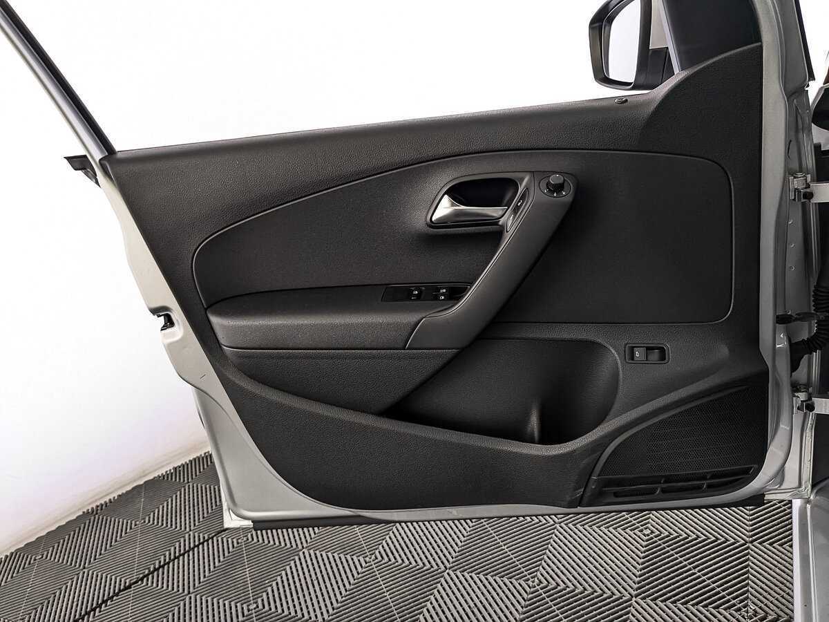 Купить Volkswagen Polo, 2015, 117 041 км, фото №19