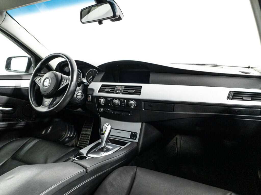Купить BMW 5 серии 520d, 2009, 468 009 км, фото №9