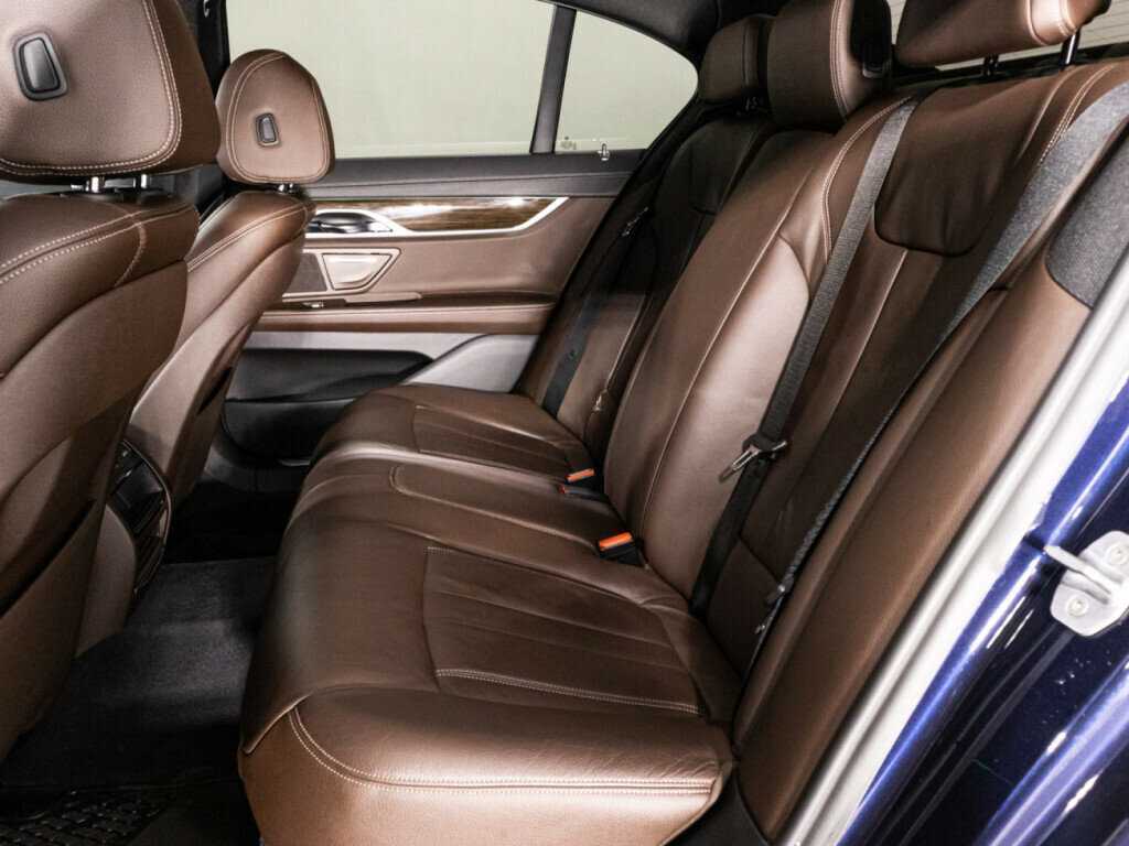 Купить BMW 7 серии 730i, 2016, 168 760 км, фото №8