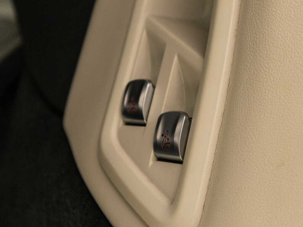 Купить BMW X7 40d, 2020, 177 573 км, фото №30