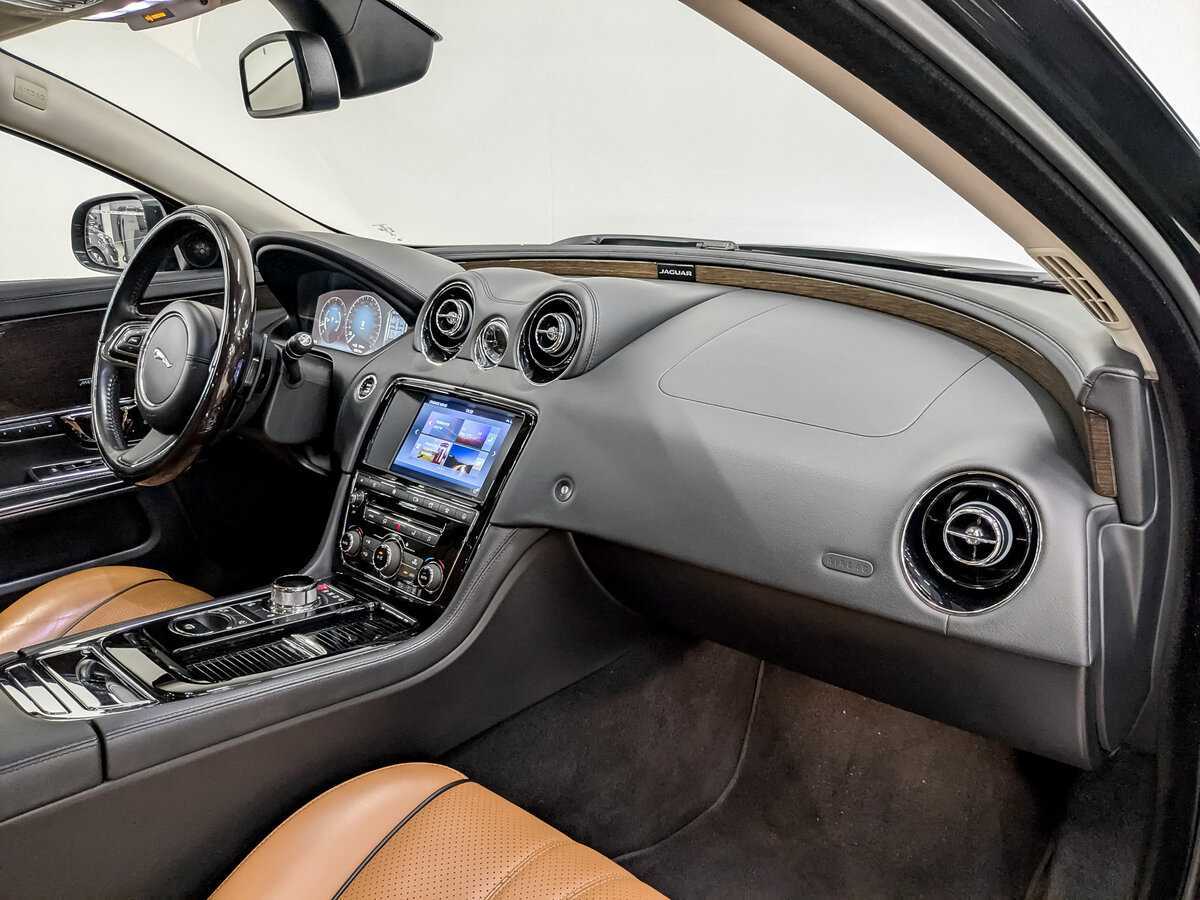Купить Jaguar XJ, 2017, 60 602 км, фото №11