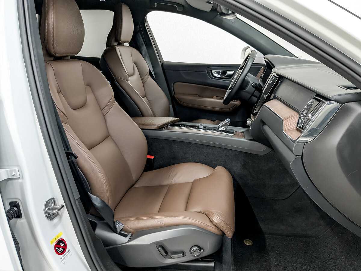 Купить Volvo XC60, 2021, 46 557 км, фото №21