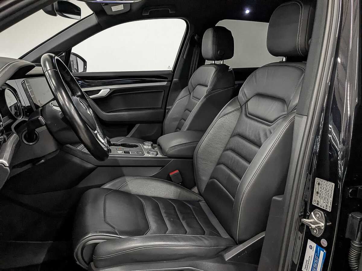 Купить Volkswagen Touareg, 2019, 98 122 км, фото №20