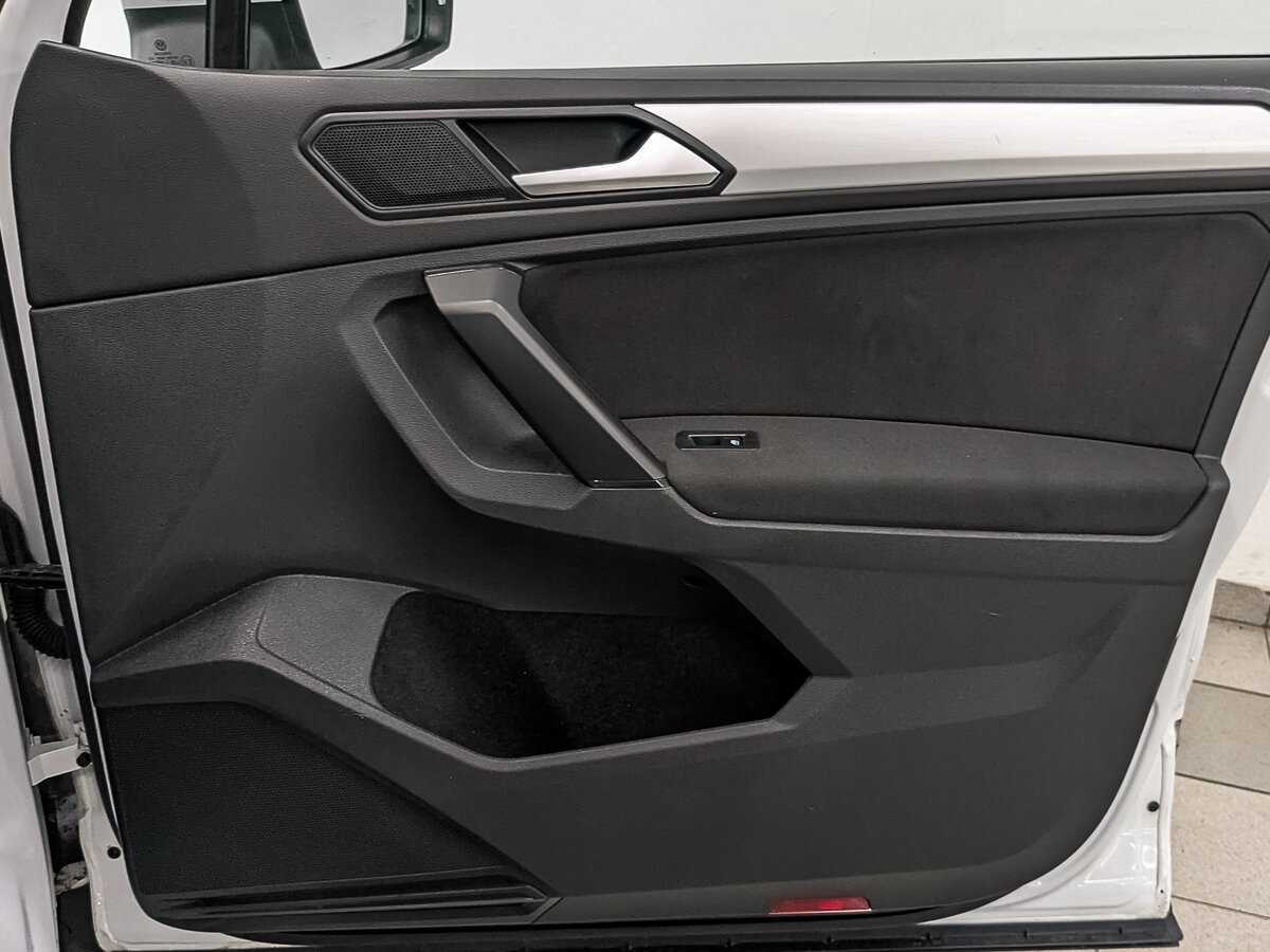 Купить Volkswagen Tiguan, 2021, 163 785 км, фото №23