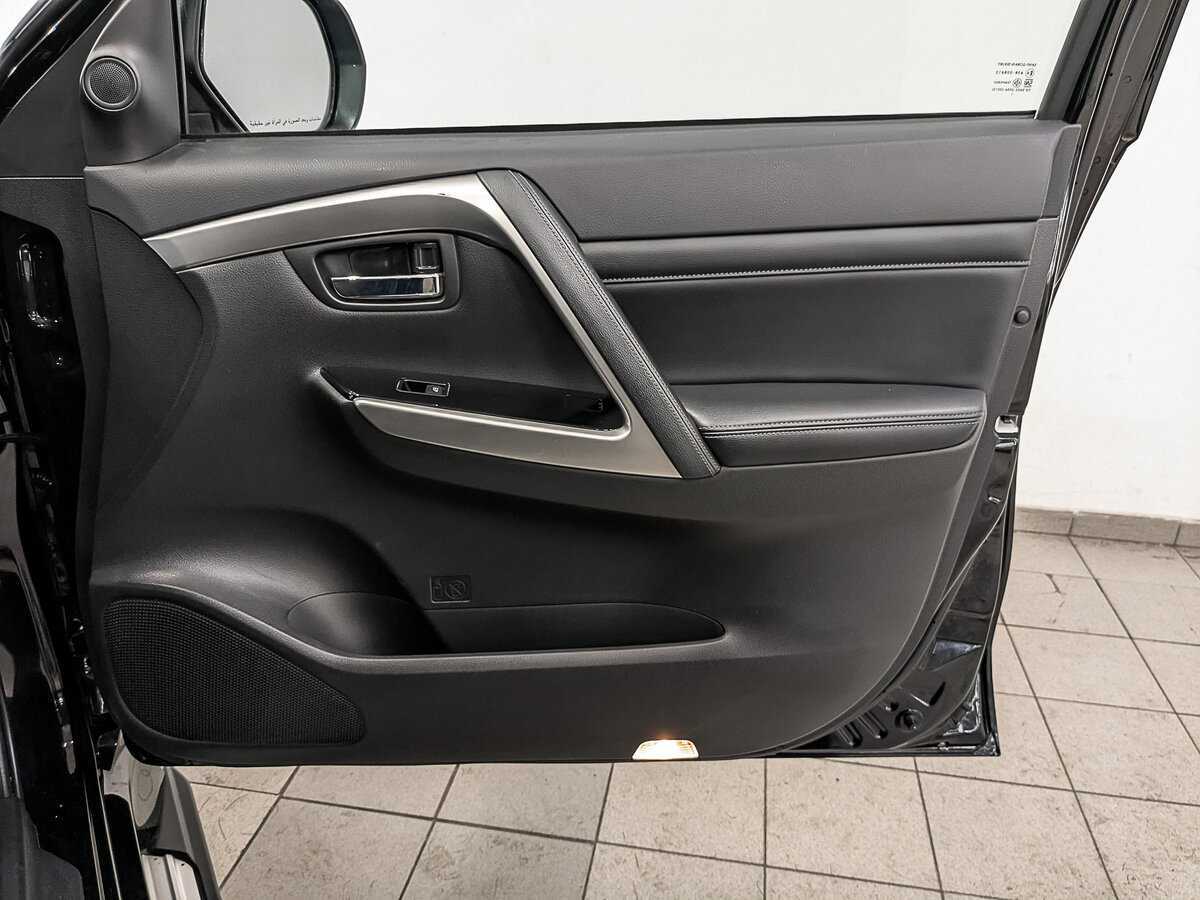 Купить Mitsubishi Montero Sport, 2021, 12 156 км, фото №23