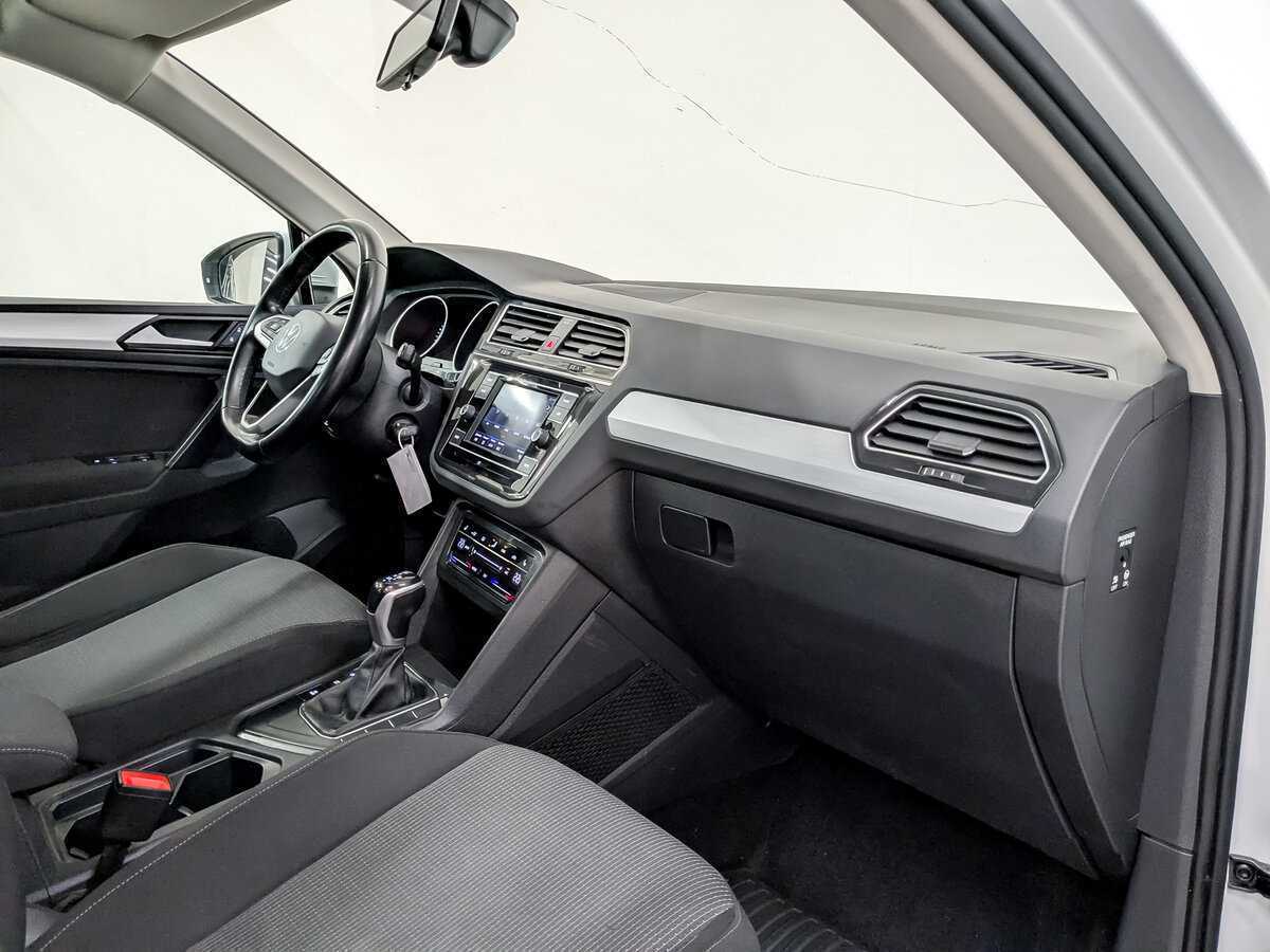 Купить Volkswagen Tiguan, 2021, 156 781 км, фото №10