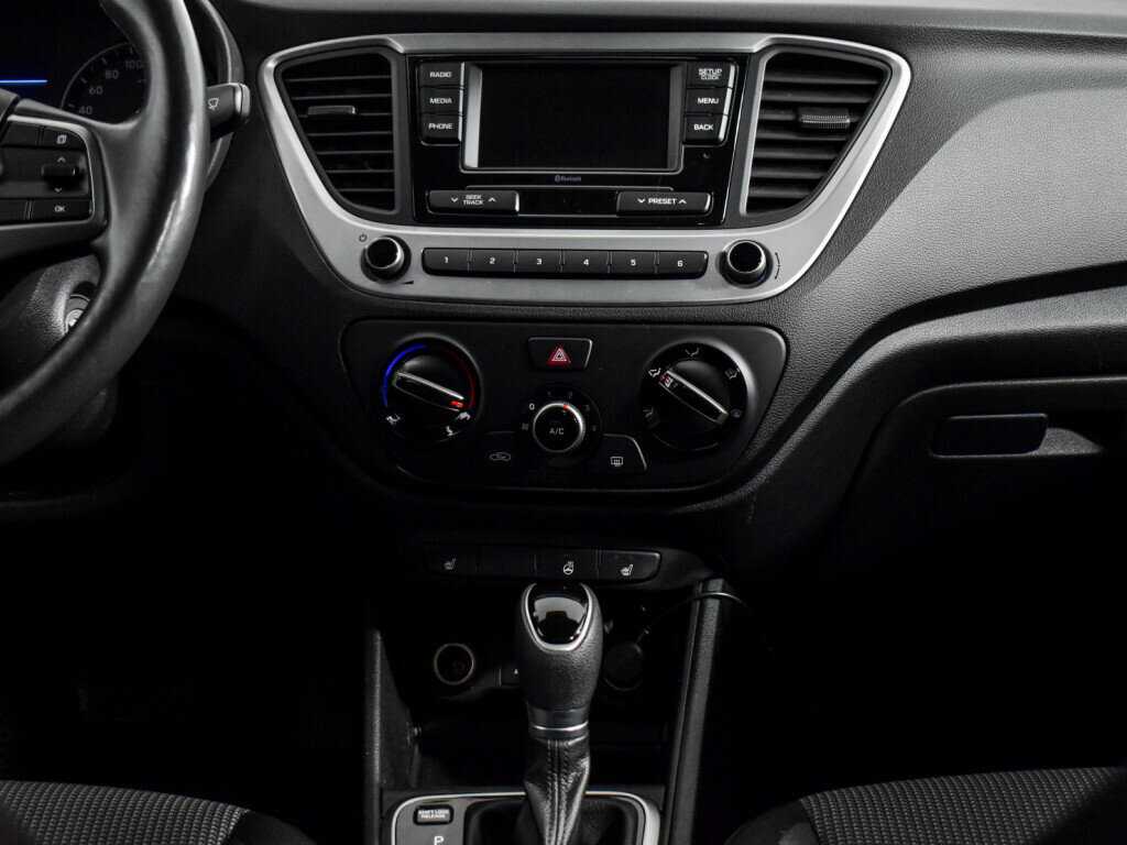 Купить Hyundai Solaris, 2017, 66 444 км, фото №15