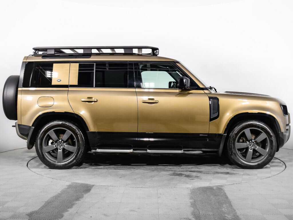 Купить Land Rover Defender 110, 2021, 61 846 км, фото №4