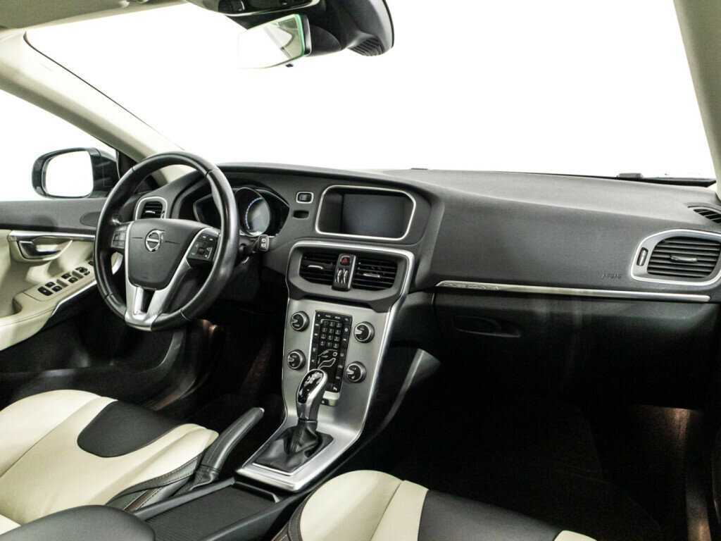Купить Volvo V40 Cross Country, 2019, 68 202 км, фото №9