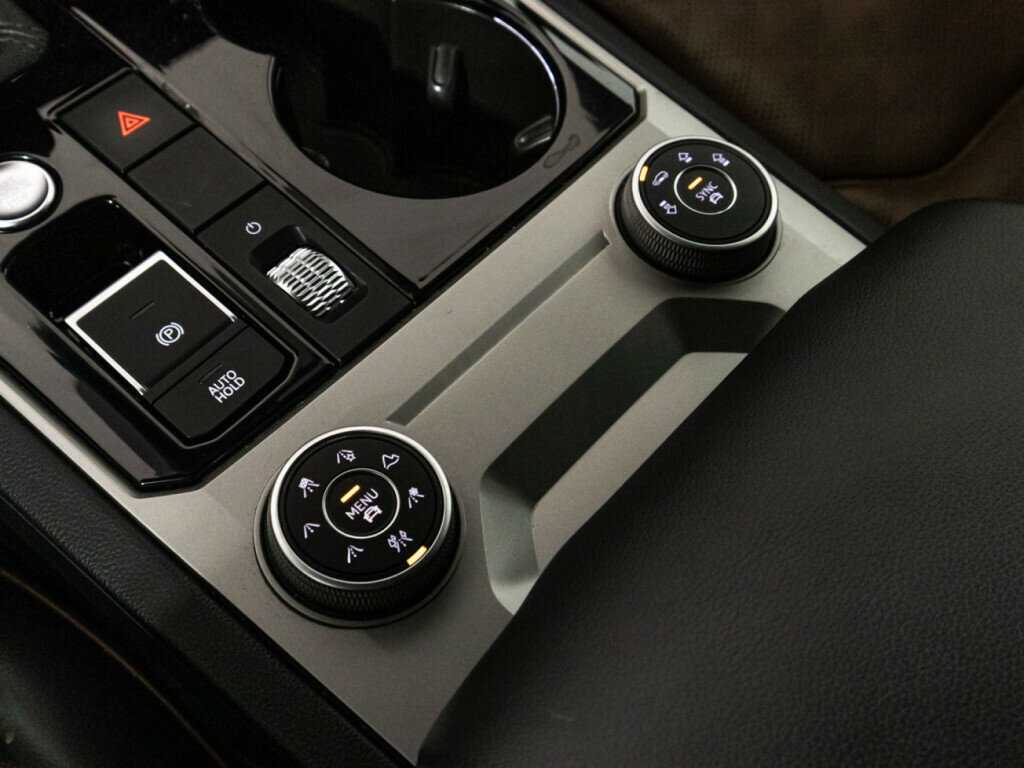 Купить Volkswagen Touareg, 2019, 138 328 км, фото №20