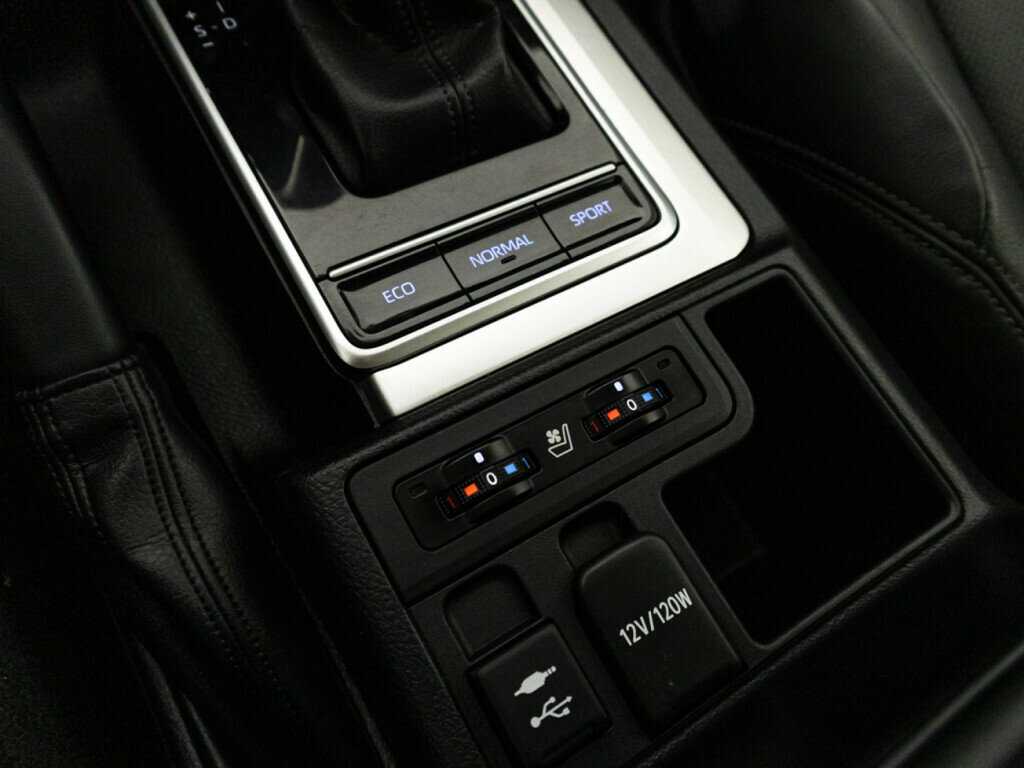 Купить Toyota Land Cruiser Prado, 2018, 134 964 км, фото №17