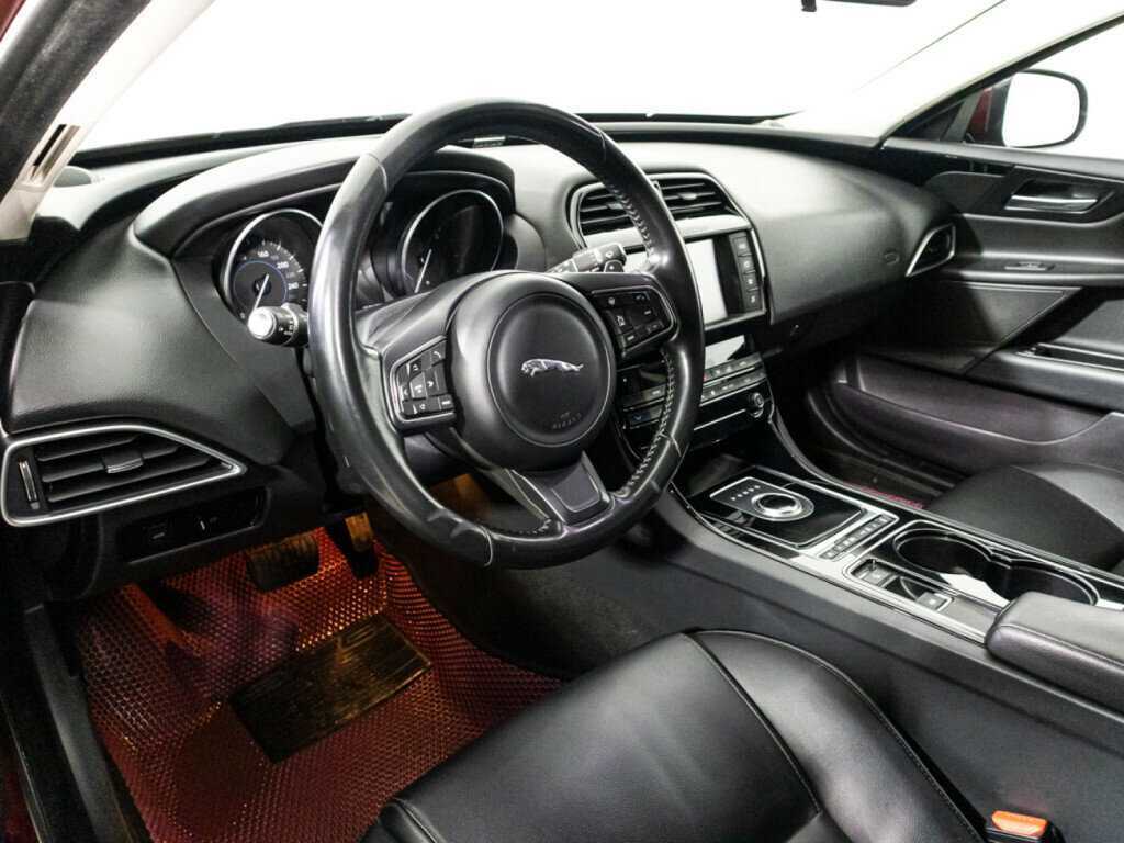 Купить Jaguar XE, 2017, 162 965 км, фото №11