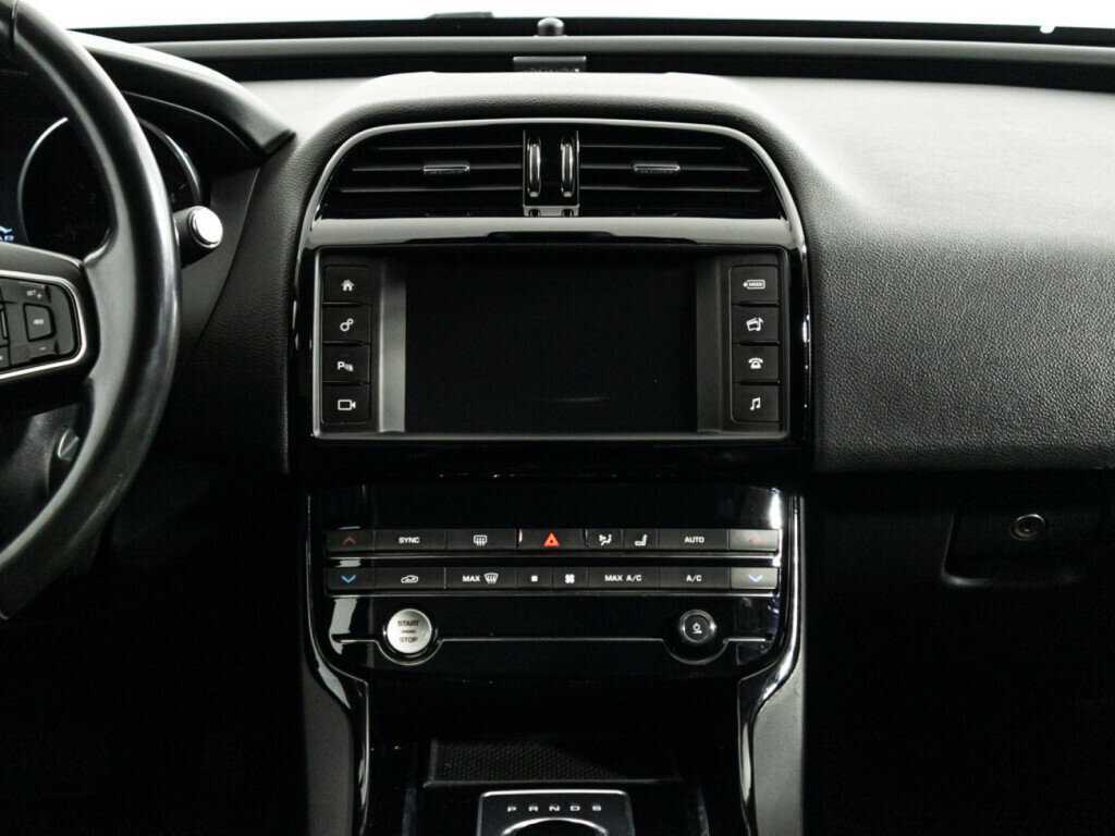 Купить Jaguar XE, 2017, 162 965 км, фото №14