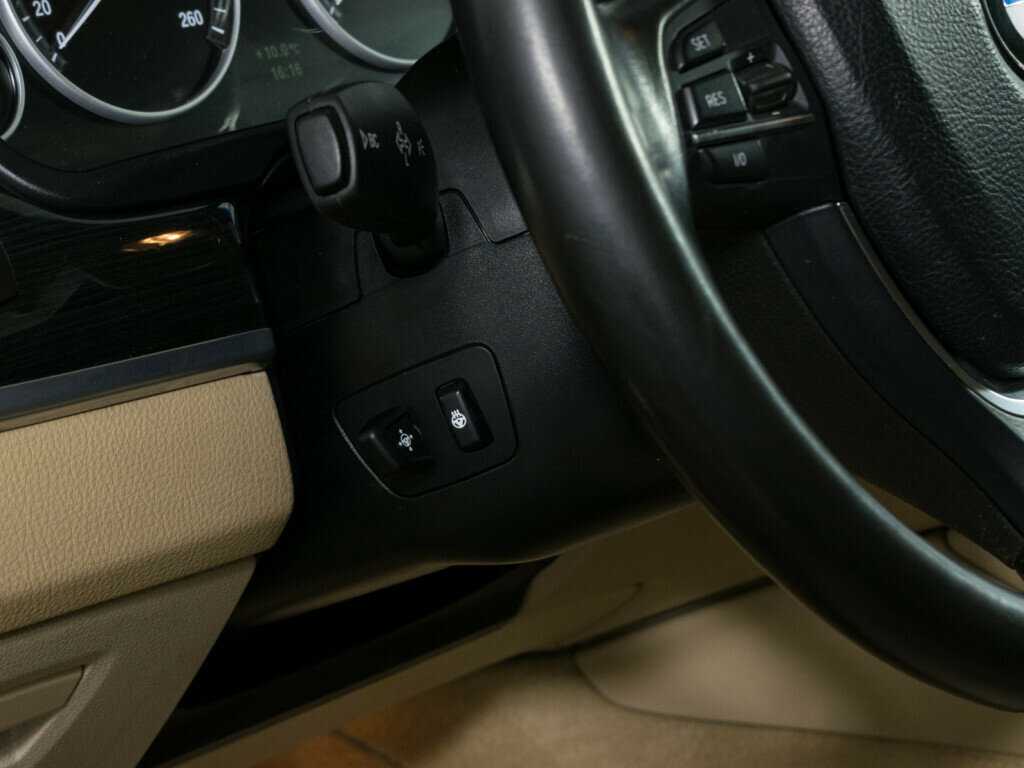 Купить BMW 5 серии 530d xDrive, 2011, 252 254 км, фото №16