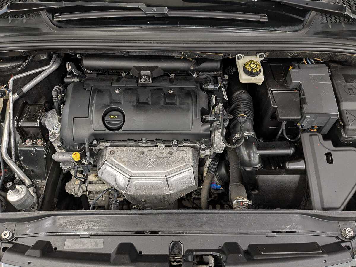 Купить Peugeot 308, 2012, 43 468 км, фото №9