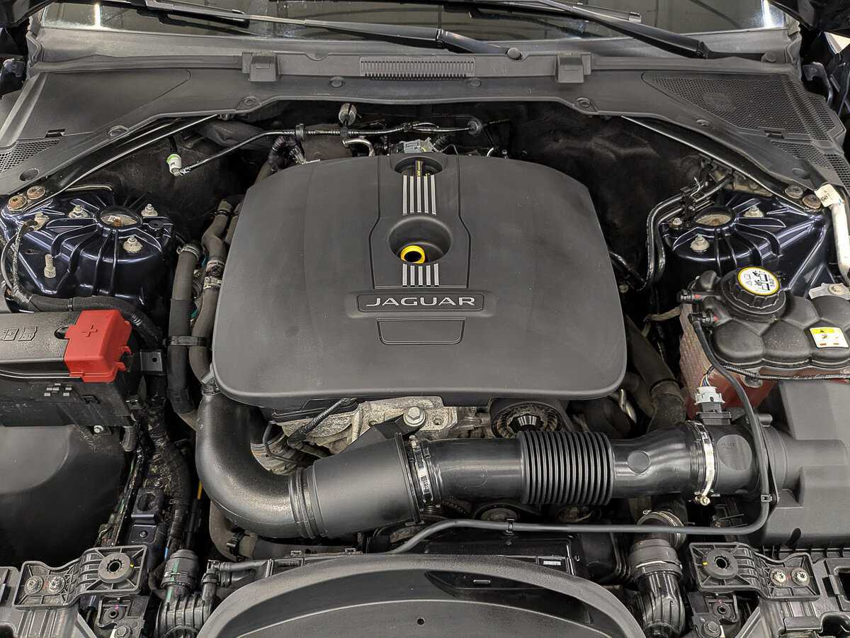 Купить Jaguar XE, 2017, 84 021 км, фото №9