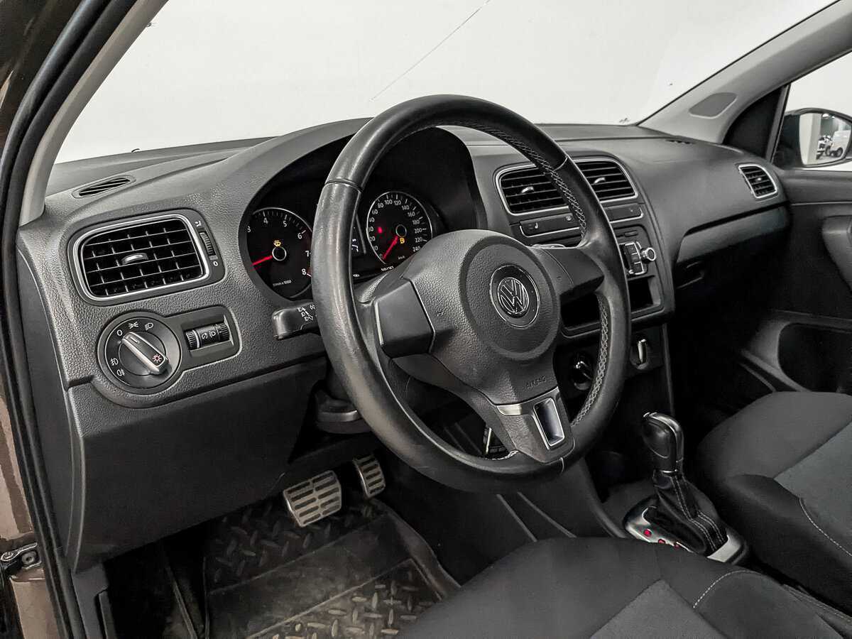 Купить Volkswagen Polo, 2011, 110 764 км, фото №12