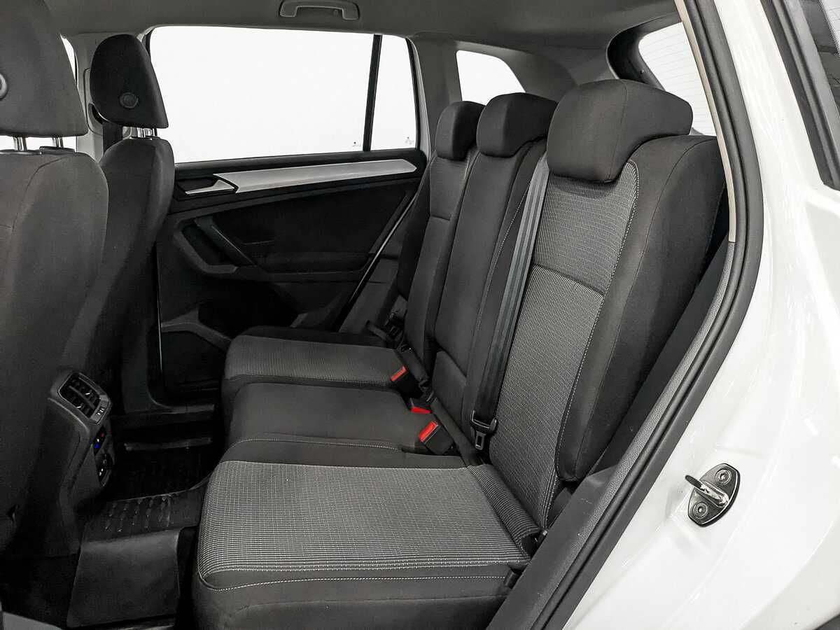 Купить Volkswagen Tiguan, 2021, 153 130 км, фото №16