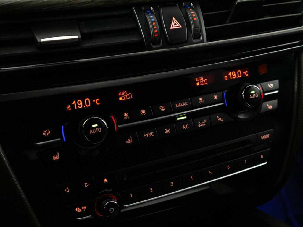 Купить BMW X5 40d, 2014, 183 109 км, фото №18