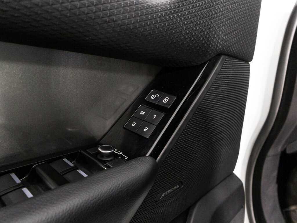 Купить Land Rover Range Rover Velar, 2019, 153 085 км, фото №19